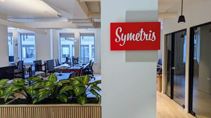 Symetris' office on Rue St-Jacques, Montréal